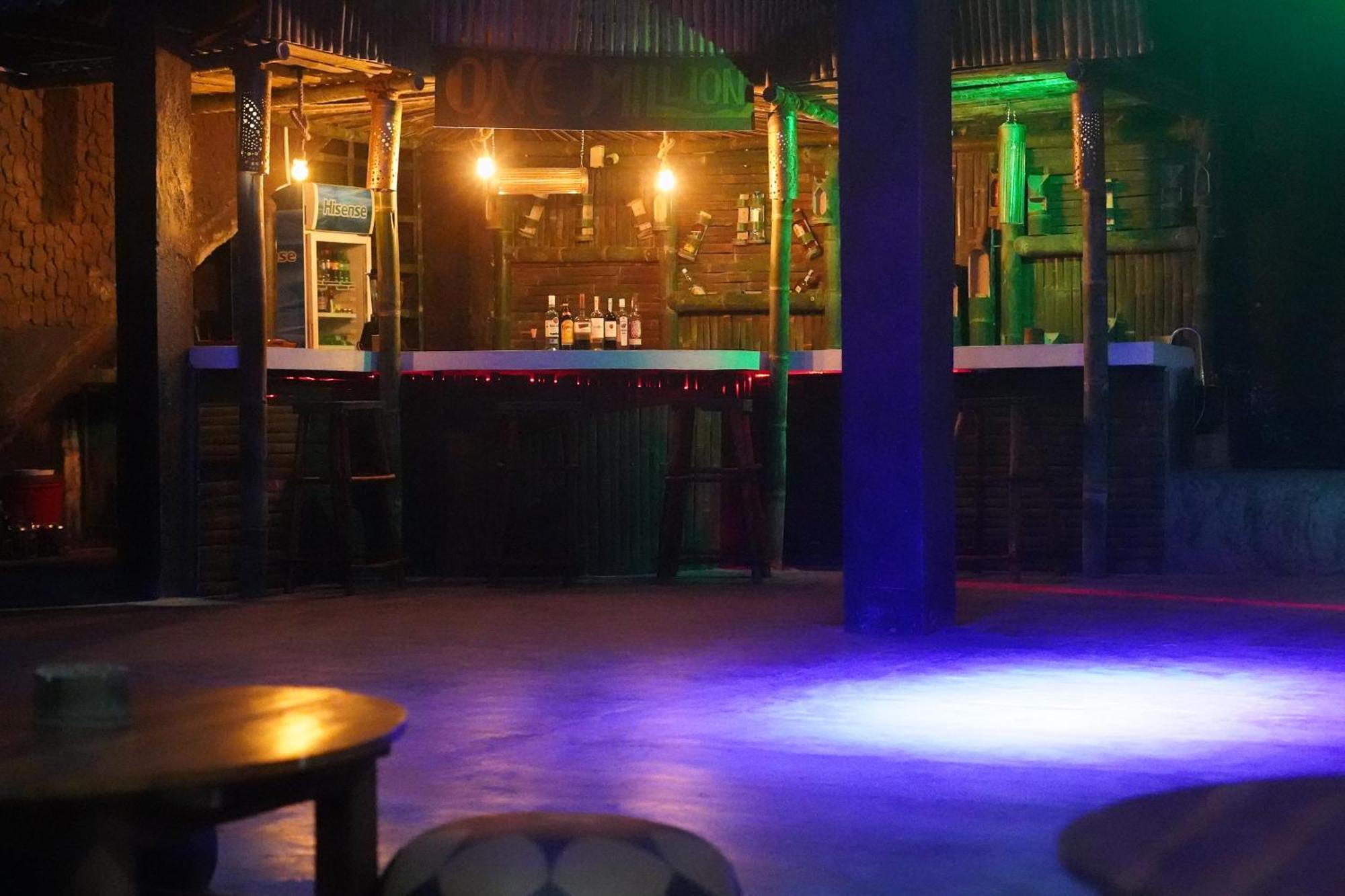 Ceylon Happy Laugh - Ella Hostel Exterior photo
