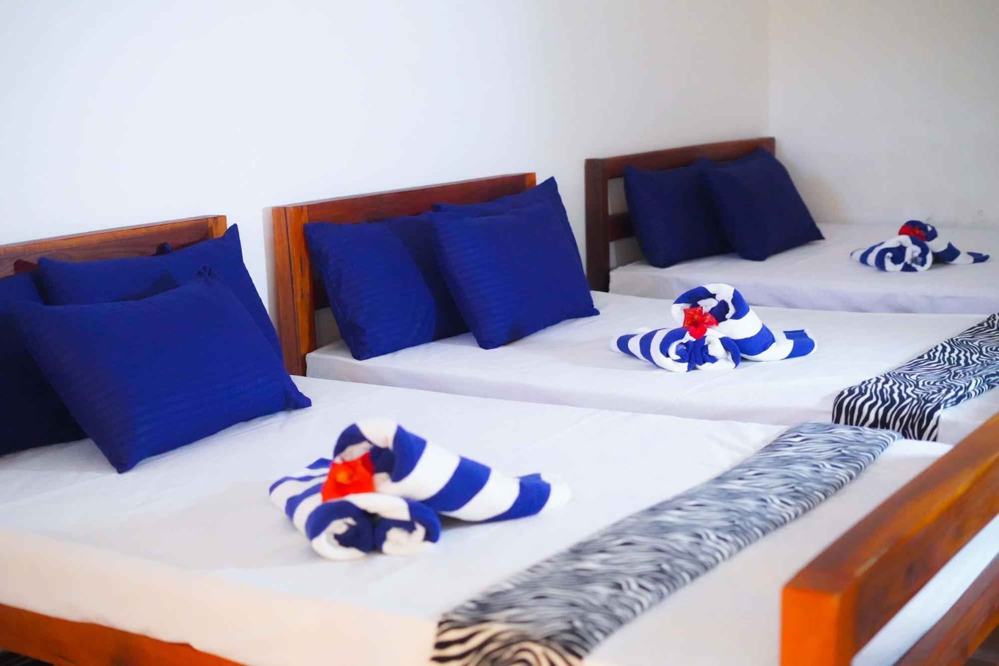 Ceylon Happy Laugh - Ella Hostel Exterior photo