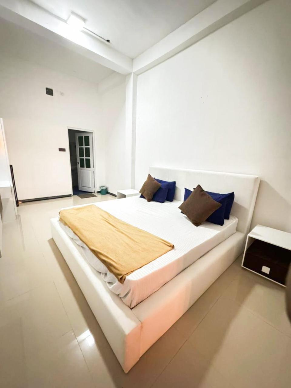 Ceylon Happy Laugh - Ella Hostel Exterior photo